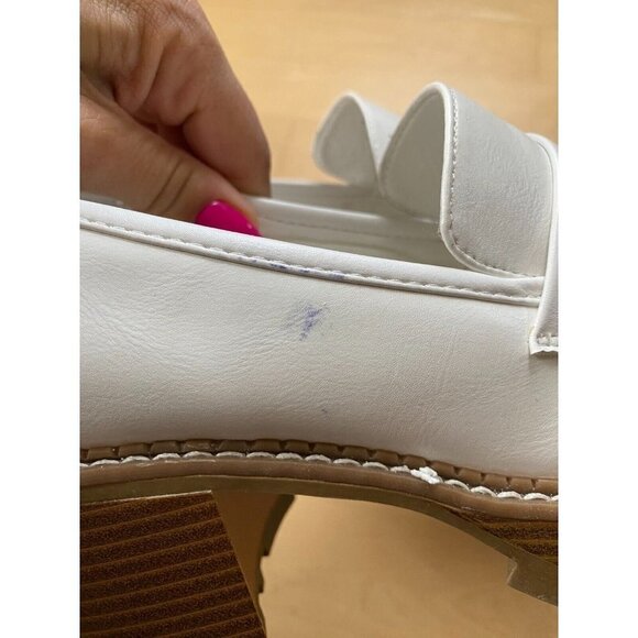 MIA Women Sz 9.5 "Dalilah" Platform Lug Sole Loafer White - Flaw markings - Picture 8 of 9